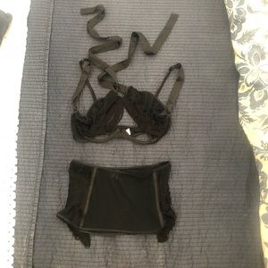 Beautiful Sexy Frederick’s Bra and Garter belt!